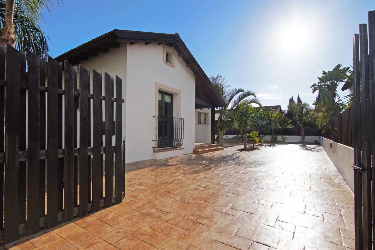 Villa Merry Ayia Napa Eksteriør billede