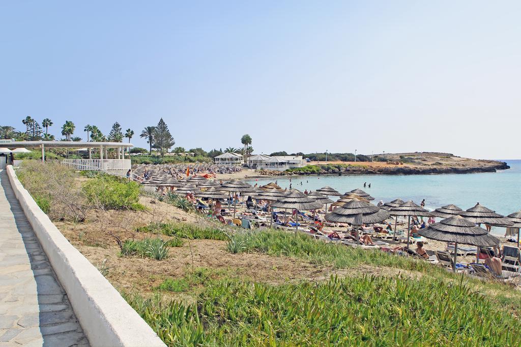 Villa Merry Ayia Napa Eksteriør billede